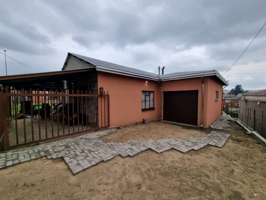 2 Bedroom Property for Sale in Thorisong Free State